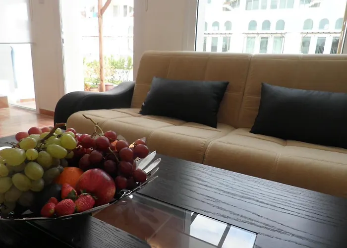 In A Quiet Area Apartament Kalogrea