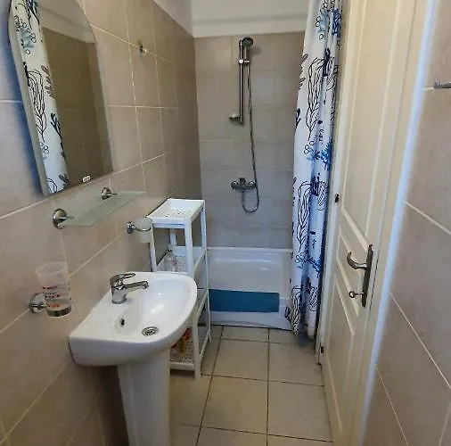 Apartament In A Quiet Area Kalogrea